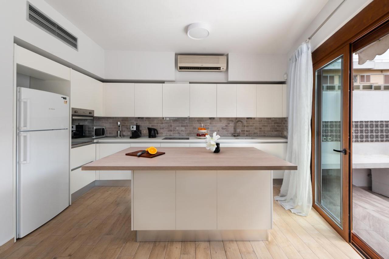 Rhodes City Ritas Modern In-City House מראה חיצוני תמונה